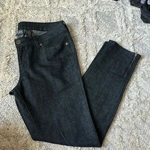 Women's Black Jeans Size 11 With Cute Zipper Detail